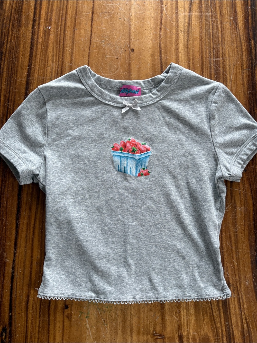 EDIKTED Grey Tshirt strawberries size small